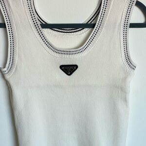 Knit luxury top